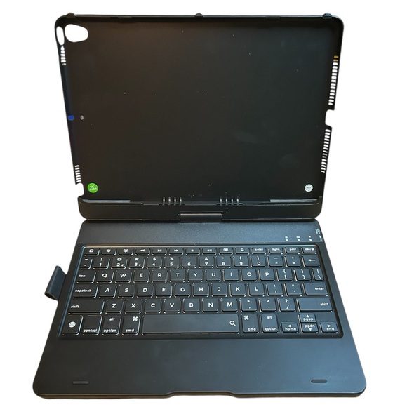 TYPECASE Flexbook 6-in1 Keyboard Case - Picture 4 of 5